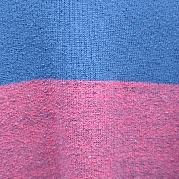 Gap Sweater - Picture 3 of 4